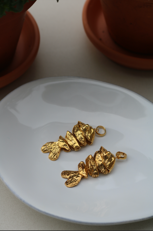 The Gold Articulated Fish