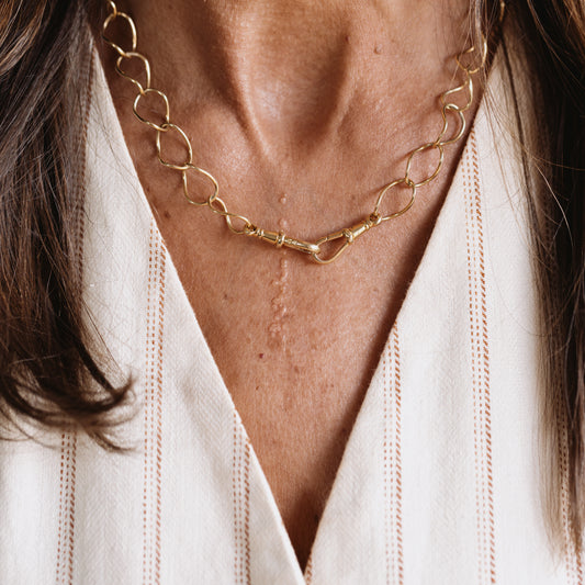 The Delicate Gold Chain