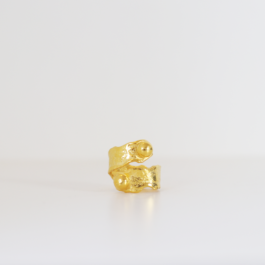 Gold Twisted Two Dott Ring